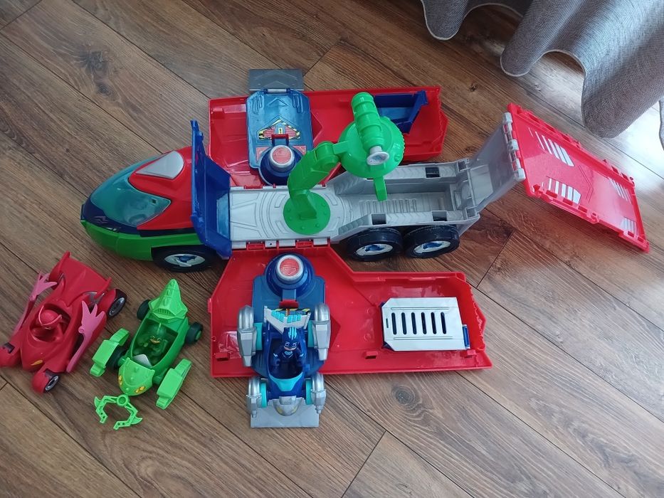 Фургон Герої в масках