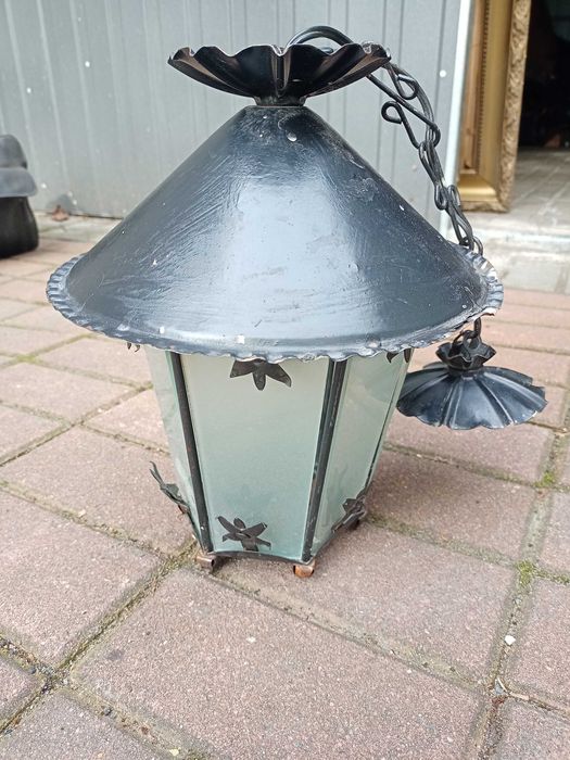 Wisząca lampa latarnia