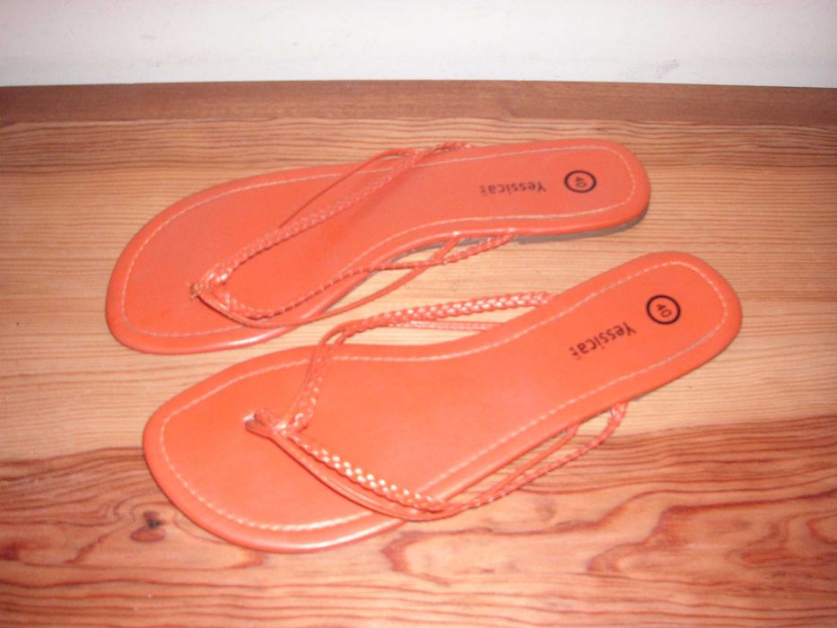 Sandálias / Chinelas Laranja e Rosa Yessica T/40