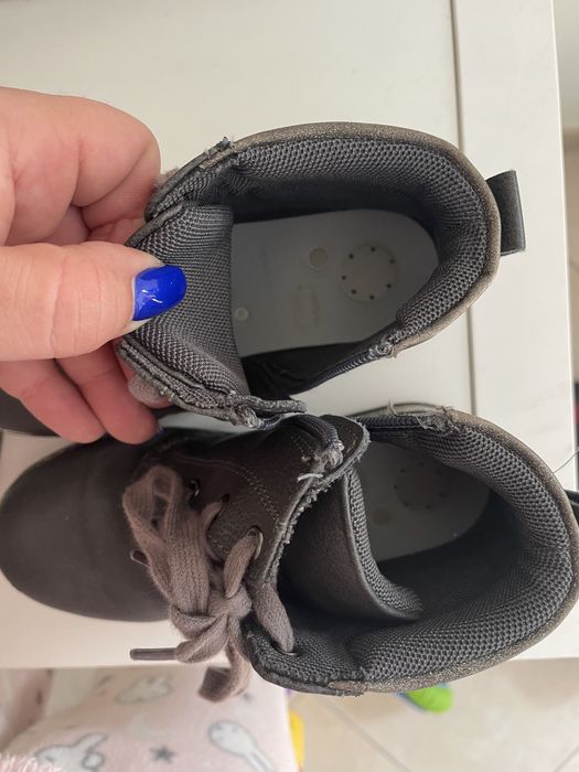 Botas de menina o tamanho 27