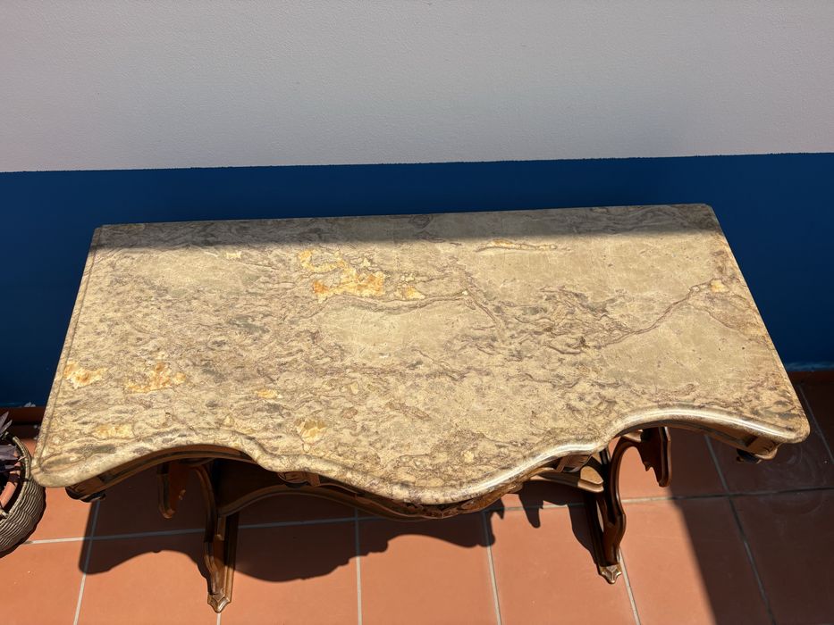 Movel em estilo Luís XV/Rococó