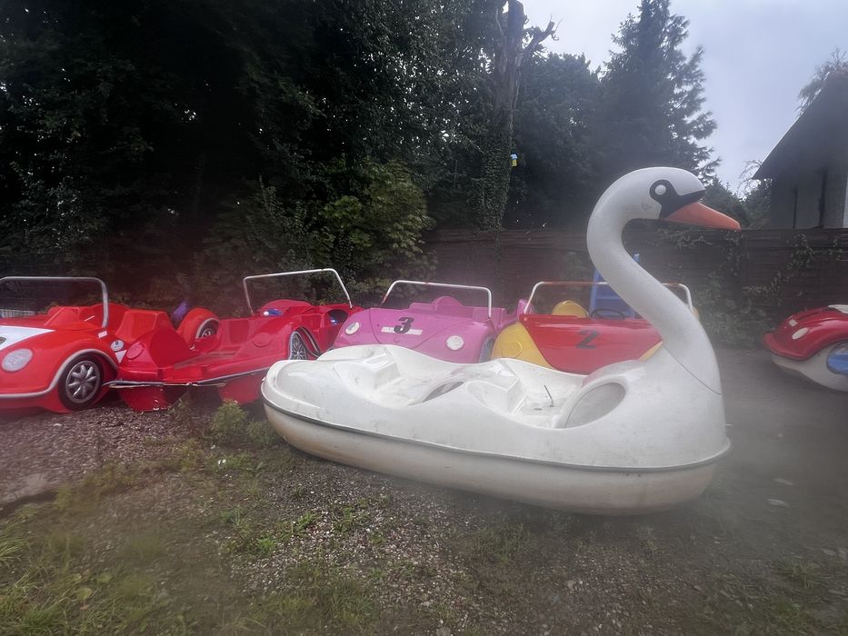 Rowerki wodne - Garbuski , tradycyjne,delfiny ze zjezdzalnią , Łabądź