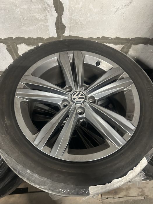 Koła zimowe Alufelgi volkswagen 17” 215/55/17