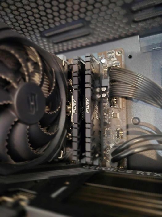 Sprzedam komputer BEZ KARTY GRAFICZNEJ i5-12600kf 32GB ram 1TB SSD