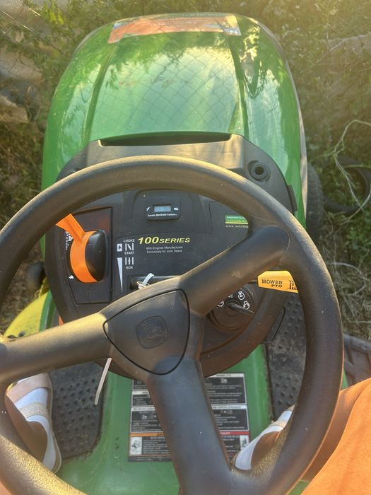 Газонокосарка John Deere