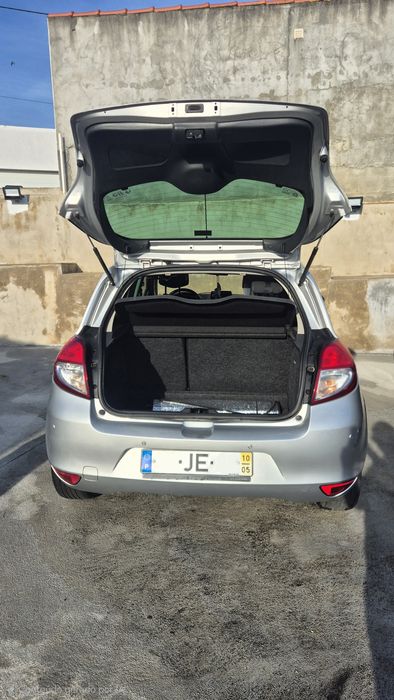 Renault Clio 1.2 Dynamic Rio Maior • OLX.pt