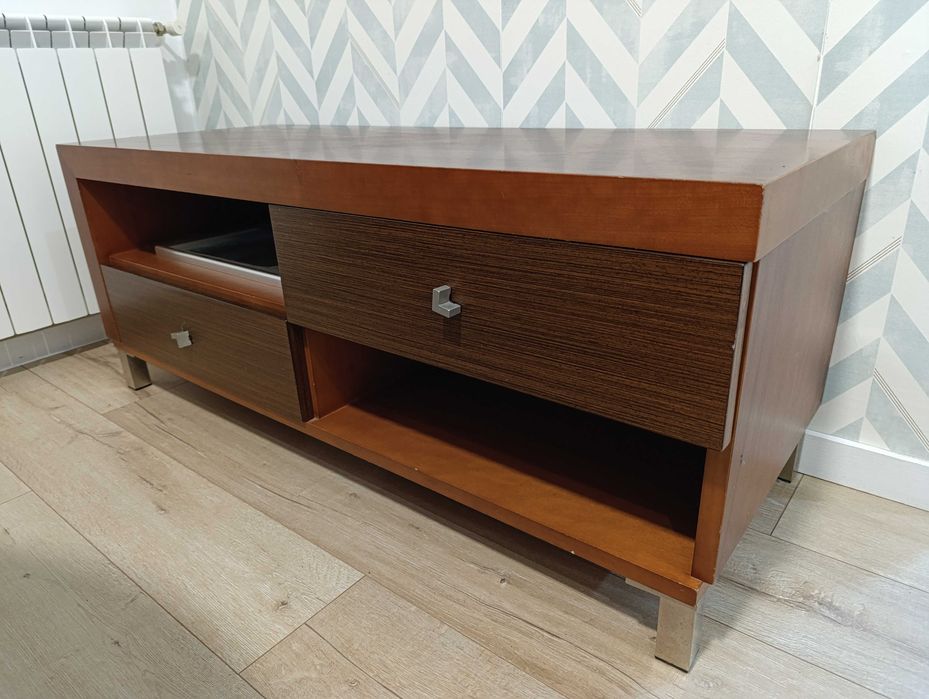 Móvel de TV em bom estado