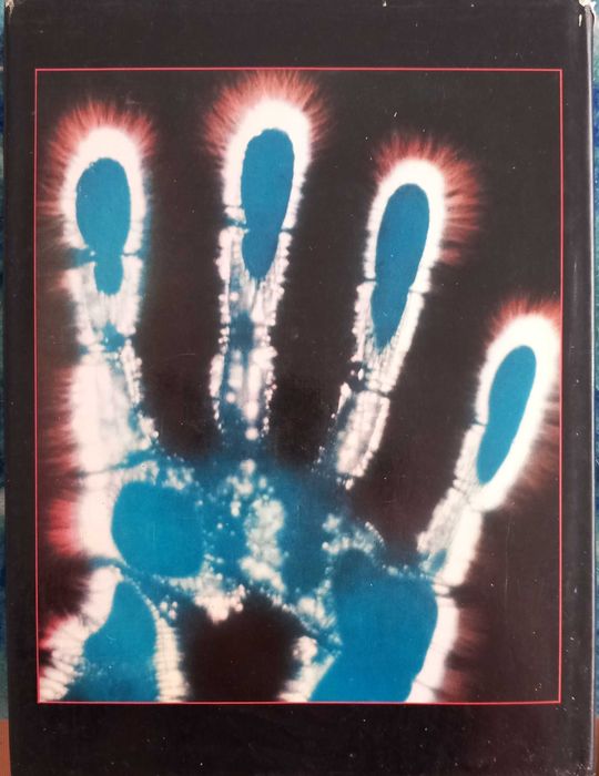 Explaining the Unexplained - Mysteries of the paranormal