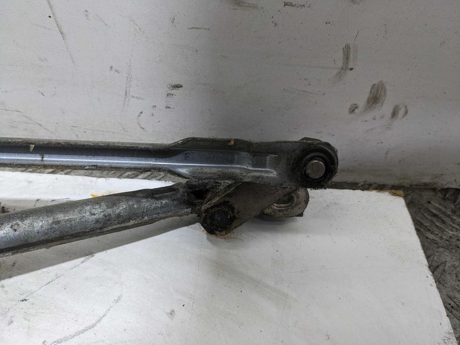 Volkswagen VW Passat B5 Silniczek Mechanizm Wycieraczek Przednich