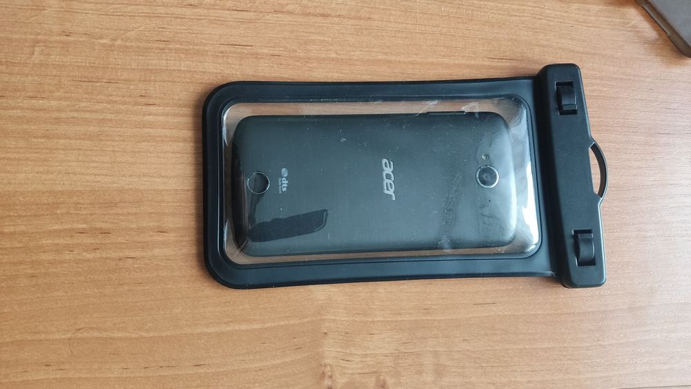 GUESS Etui wodoszczelne na smartfona