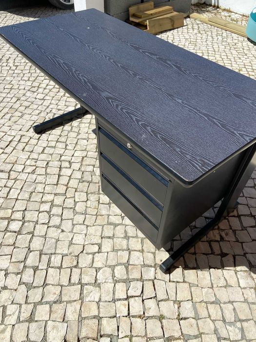 Conjunto de 3 Secretárias de Escritório – Só 130€!