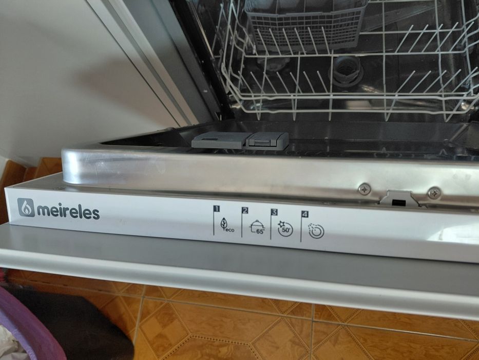 Máquina lavar loiça Meireles Nova com garantia