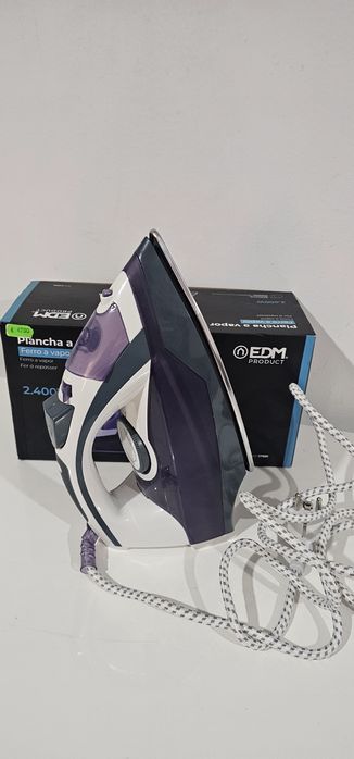 Ferro de passar a vapor 2400W