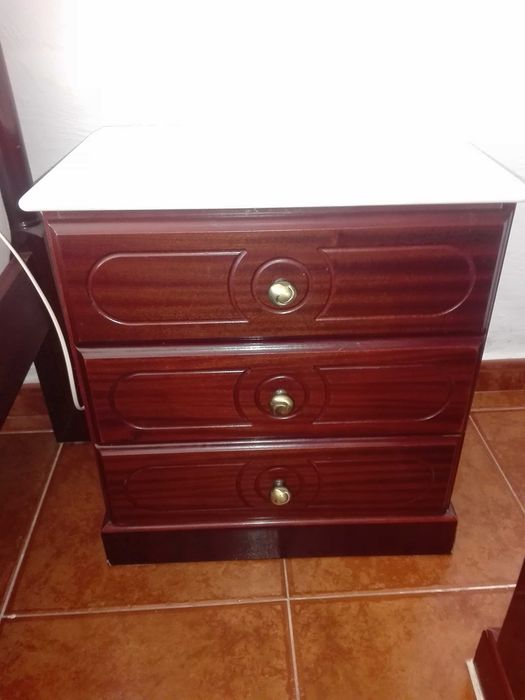 Cama de casal completa (Madeira)