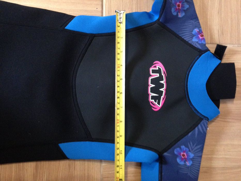 Гідрокостюм дівчачій