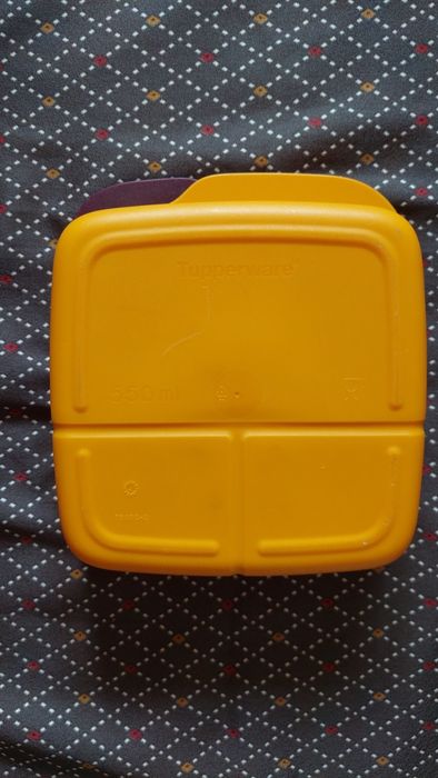 Ланч бокс школярик фірми tupperware