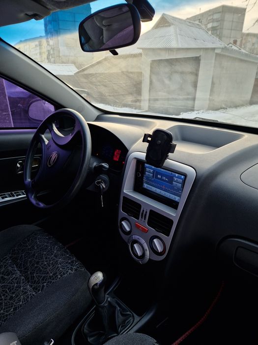 Авто в хорошому стані нефарбоване