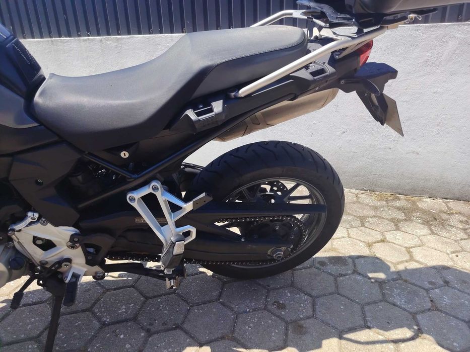 Moto BMW f 750 gs