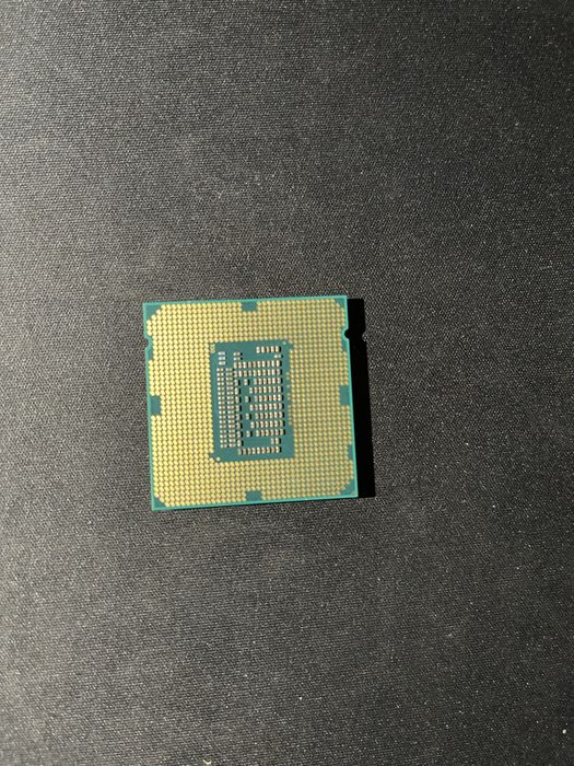 процесор Intel Core i5-3470.