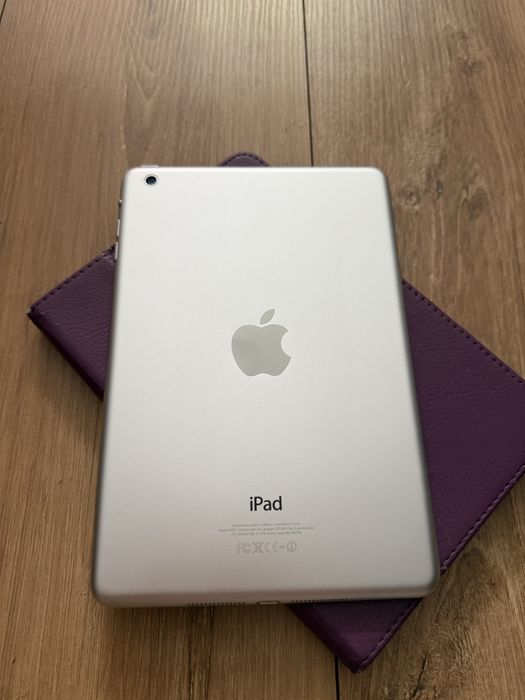Apple iPad mini 1 (A1432), 16 ГБ, Silver
