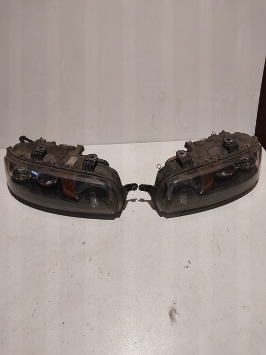 Fiat Punto II przedlift lampa przednia prawa lewa reflektor prawy lewy