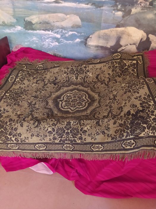 Продам покрывала.