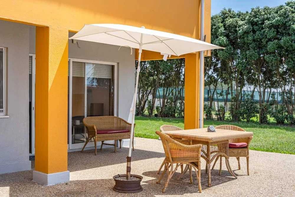 Suite - Tipo T0 - em Vivenda c/ Piscina - Matosinhos - Lavra