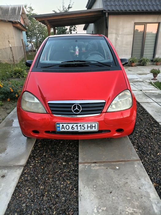 Продам машину мерседес а 140