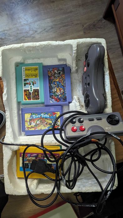 Consola Vintage Hitex HT-767