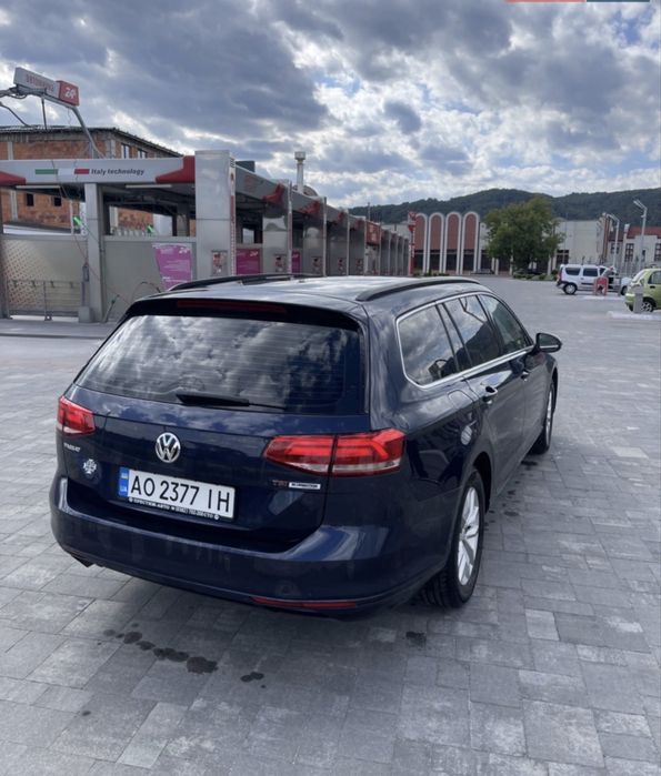 Фольцьваген Пассат в8