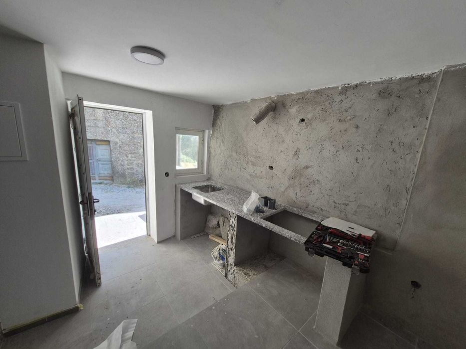 Casa T2 em pedra renovada – Vieira do Minho (próxima de Gerês)