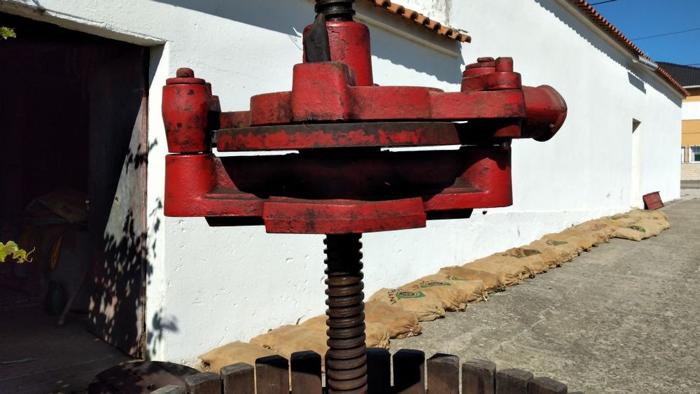Prensa  de  vinho