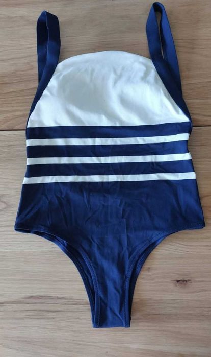 Fatos de banho e bikinis tananho S