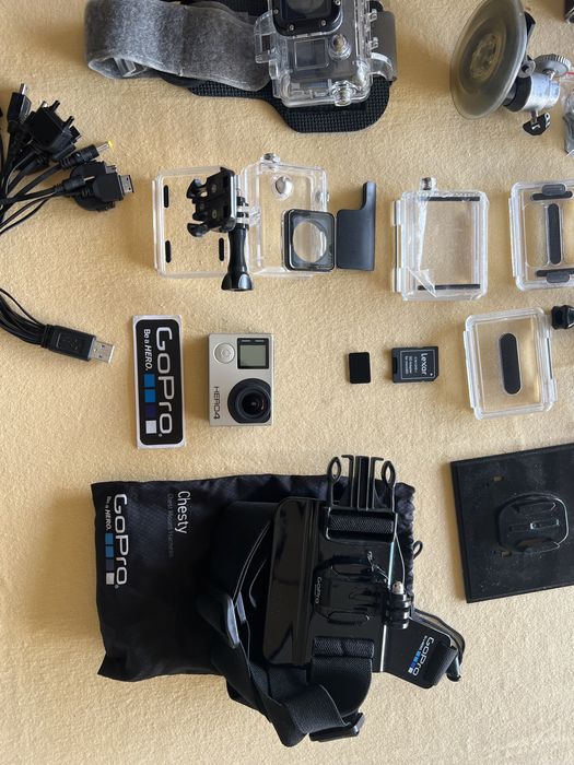 Go Pro 4 como nova com muitos acessórios