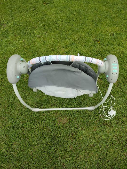 Bujaczek leżaczek huśtawka lionelo z melodiami