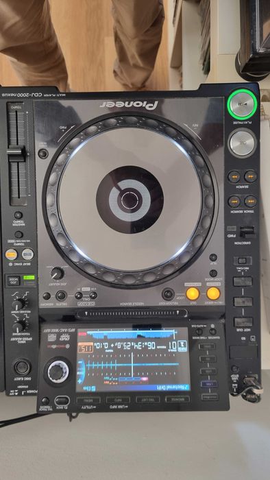 Pioneer CDJ 2000 Nexus