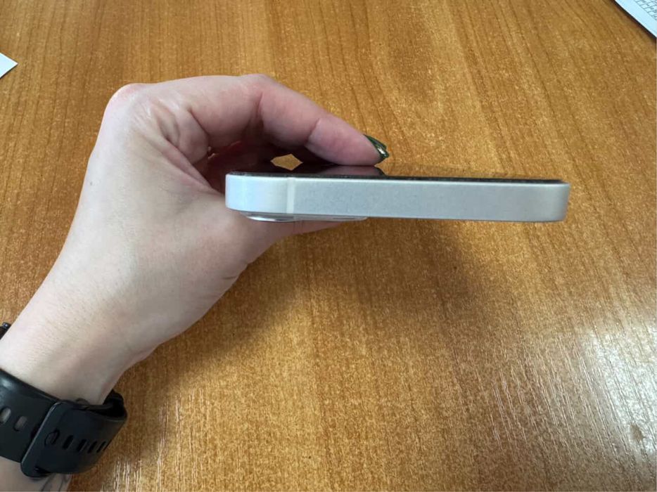 iPhone 13, 128 GB, ідеальний стан, батарея 83% + подарунки