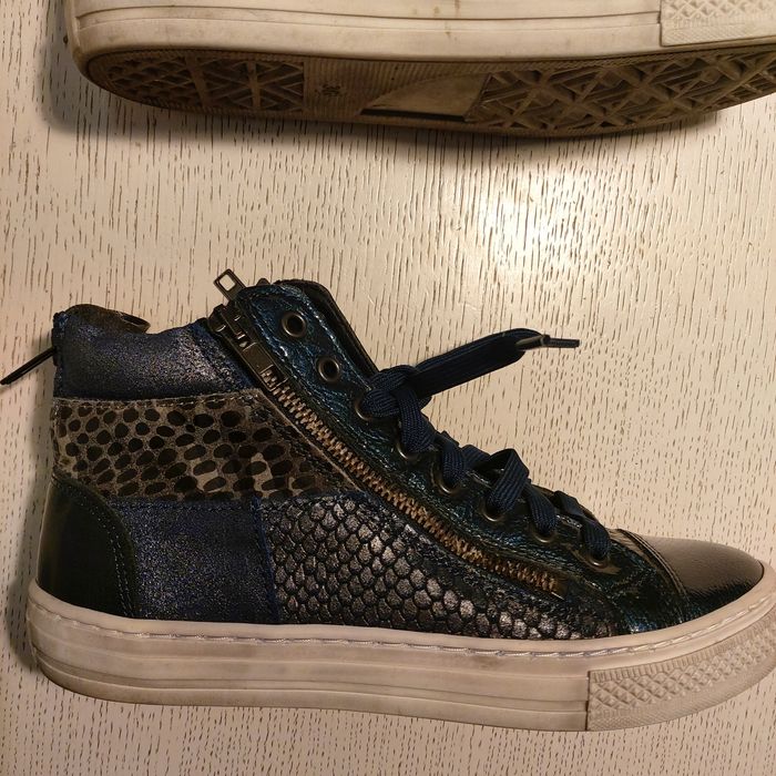 Buty granatowe dziewczęce rozm. 36