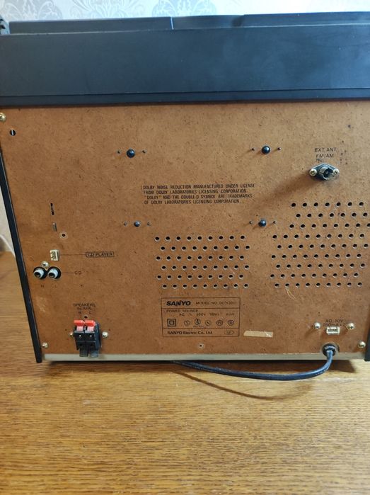 Музикальний центр Sanyo DC-X300 Японія