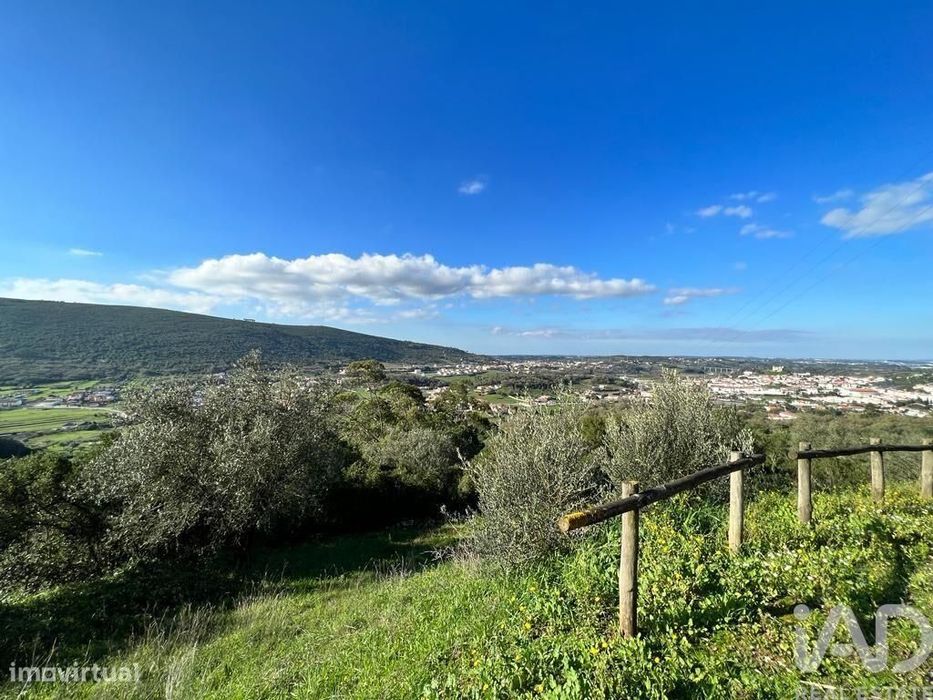 Terreno para construção em Porto de Mós - São João Baptista e São Pedr