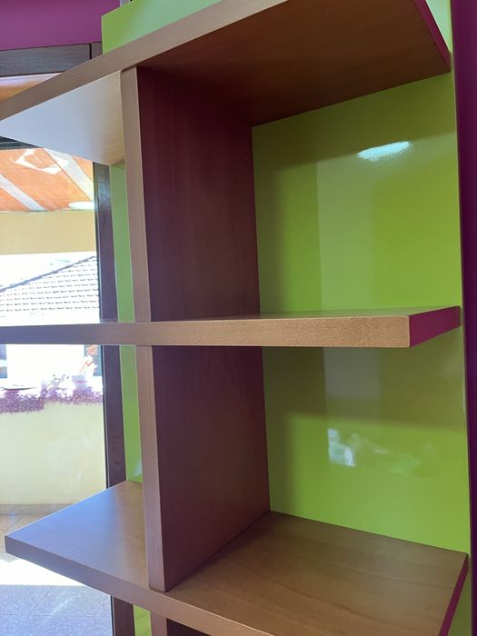 estante decorativa como nova