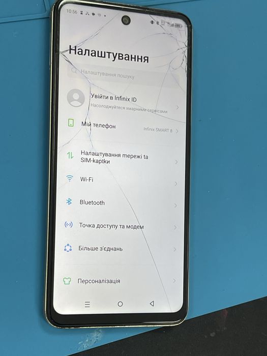 Infinix Smart 8 дисплей ( повністю робочий, побите скло )