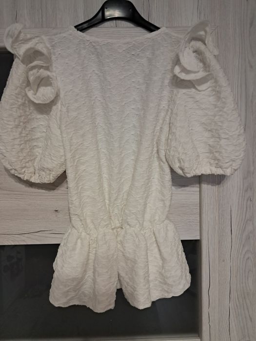 Bluzka biała z bufkami