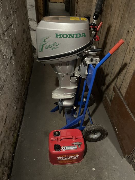 Silnik zaburtowy Honda BF8 A lata stan idealny jak nowy 8KM