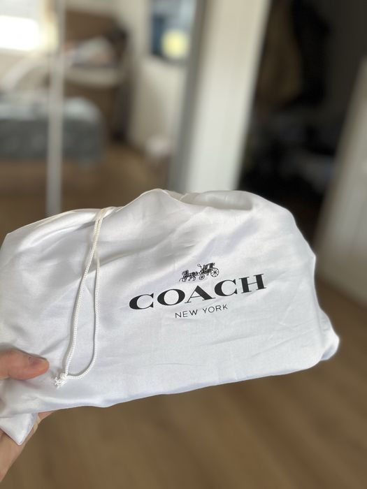 Чорна сумка coach