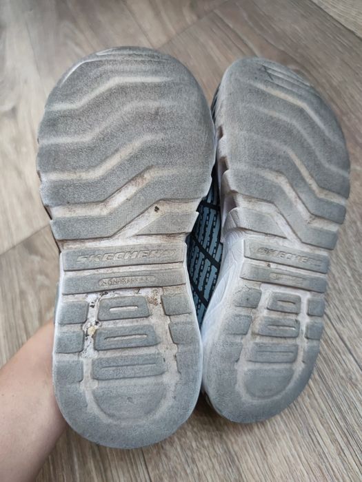 Кроссовки Skechers р.32