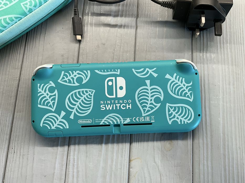 Гра switch lite animal crossing edition