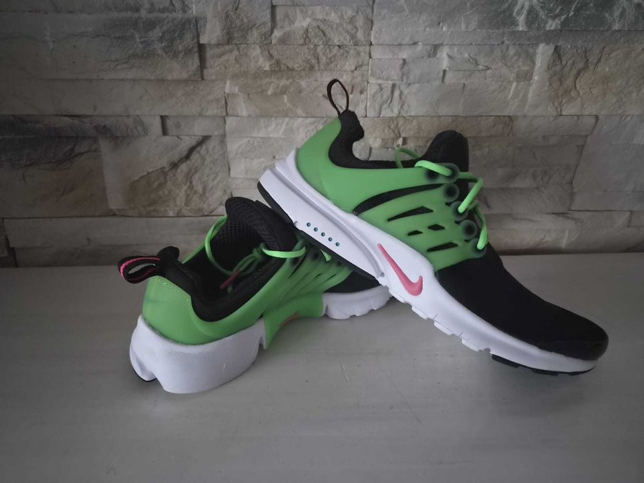 Buty sportowe do biegania NIKE 38,5
