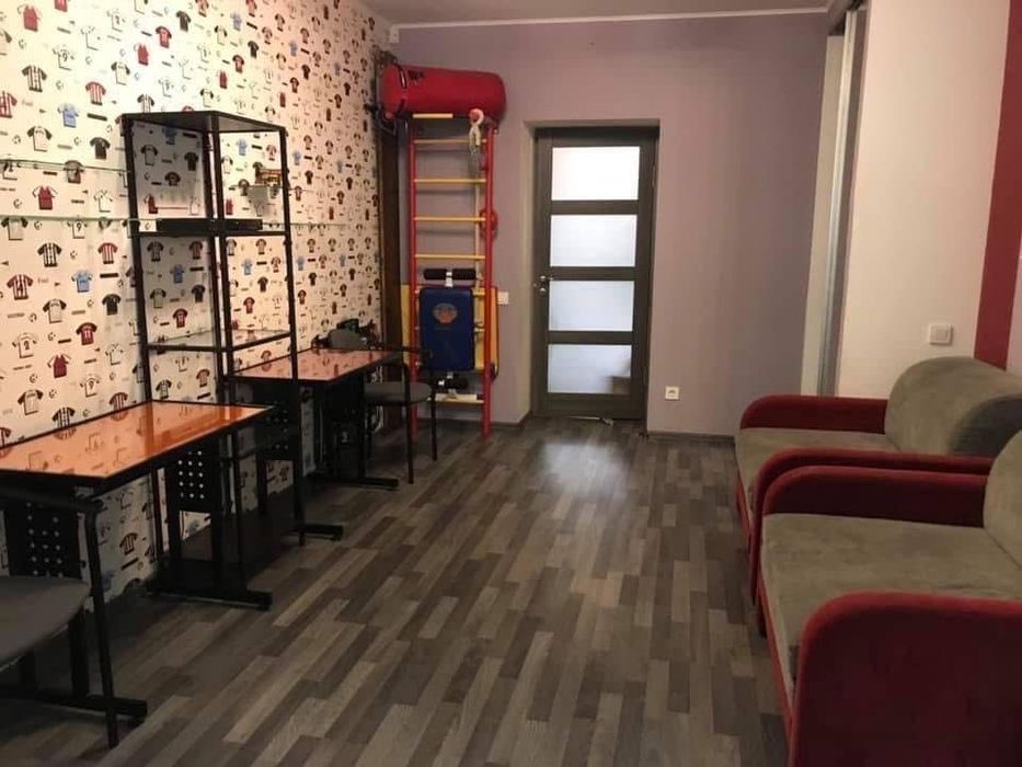 Центр паркова  зона вільна з 25 жовтня