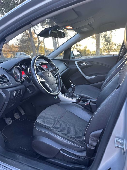 Opel Astra Sports Tourer 1.7 CDTI 125 CV Diesel 2010 — photo 3